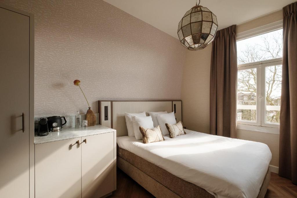 House of Adam - Resim 16