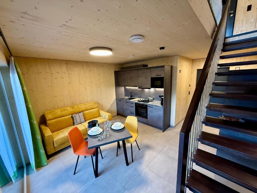 Posezení v ubytování TinyHome Singer - inclusive private Sauna