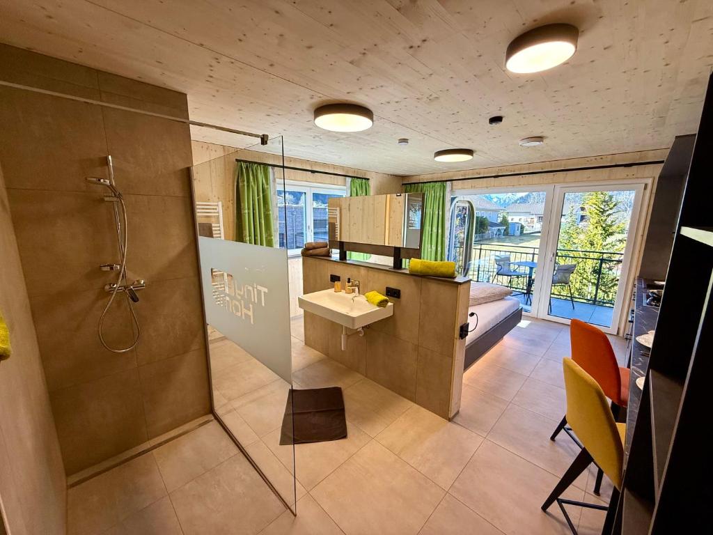 Fotografie z fotogalerie ubytování TinyHome Singer - inclusive private Sauna v destinaci Ehenbichl