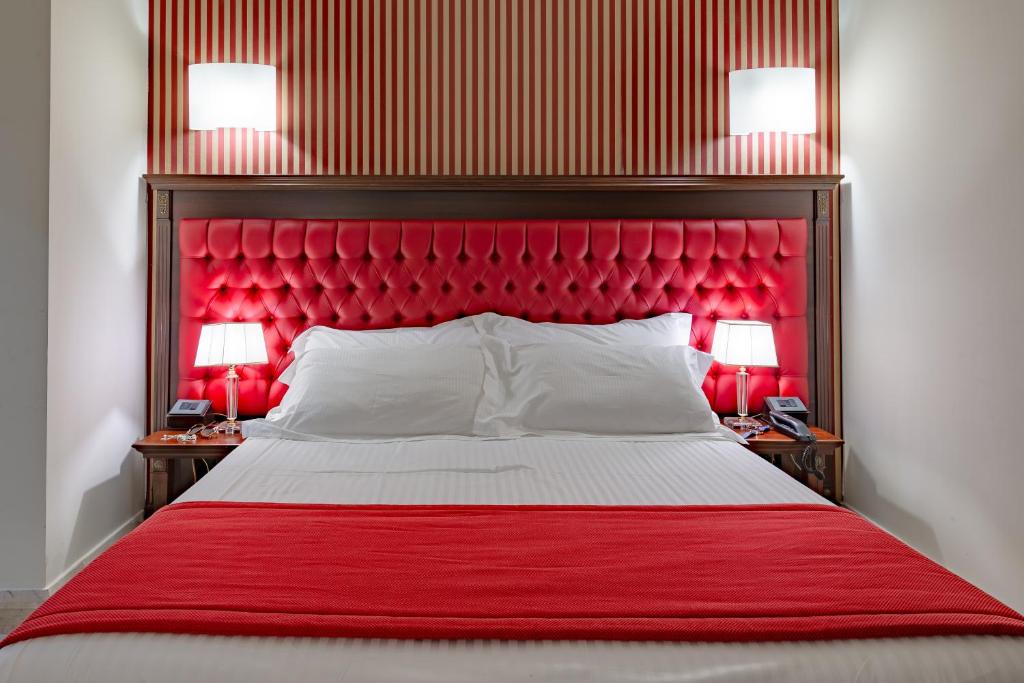 La Paloma Blanca Hotel - 13