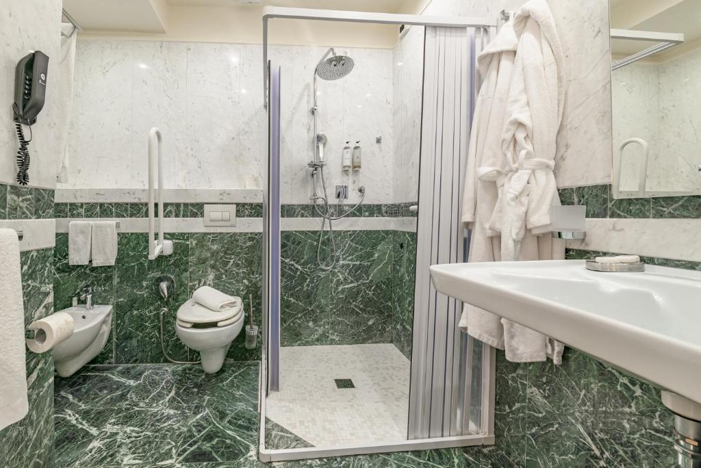 La Paloma Blanca Hotel - 14