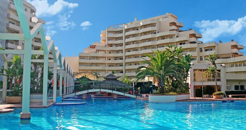 The swimming pool at or close to Benal Beach Holidays