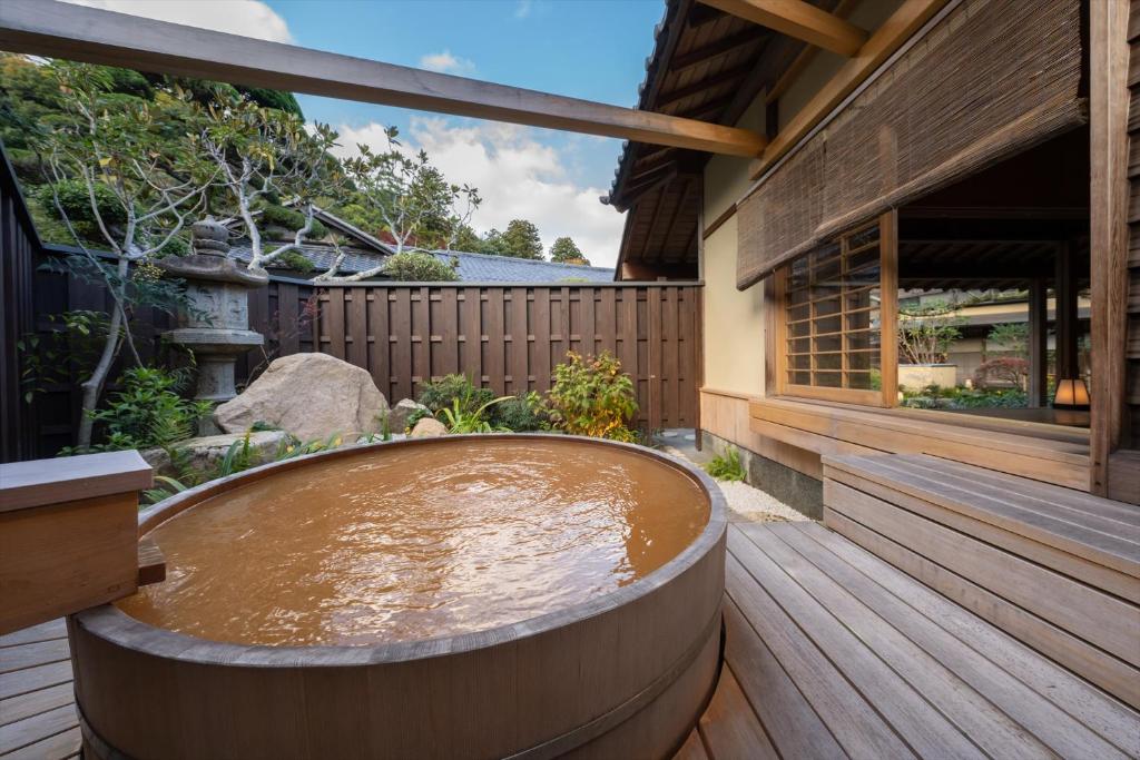 Zahrada ubytování Arima Onsen Tocen Goshobo