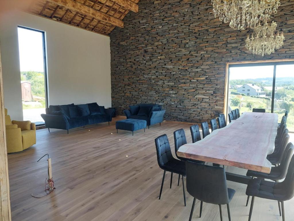 Posezení v ubytování Le châtelain de Bouillon