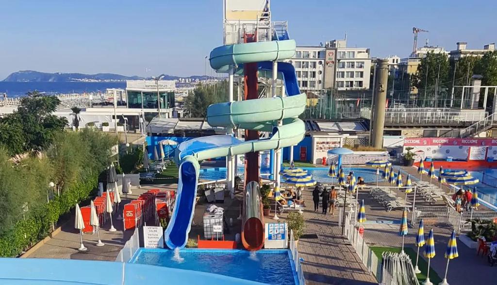 Bazén v ubytování Smile Beach Hotel Nuova Gestione nebo v jeho okolí