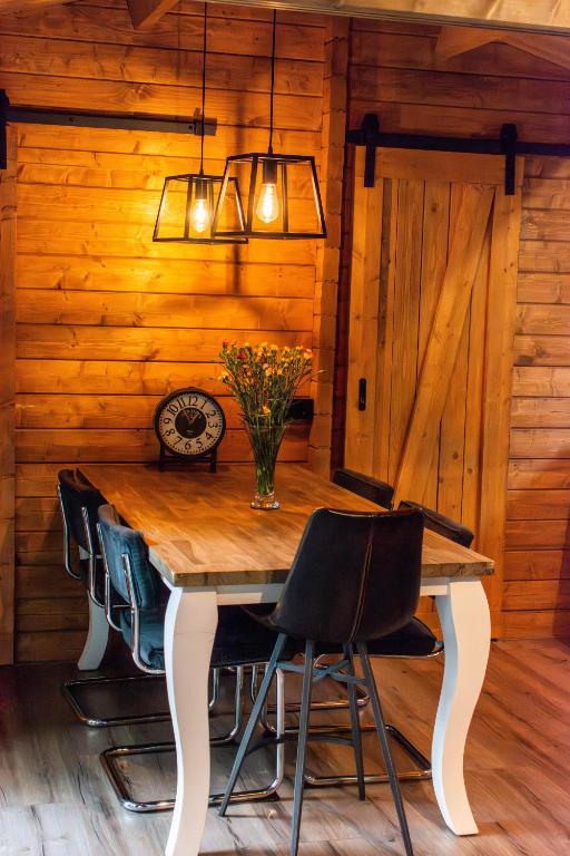 Fotografie z fotogalerie ubytování Charmant, gezellig en knus 5p chalet op Veluwe naast Sauna Drome v destinaci Putten