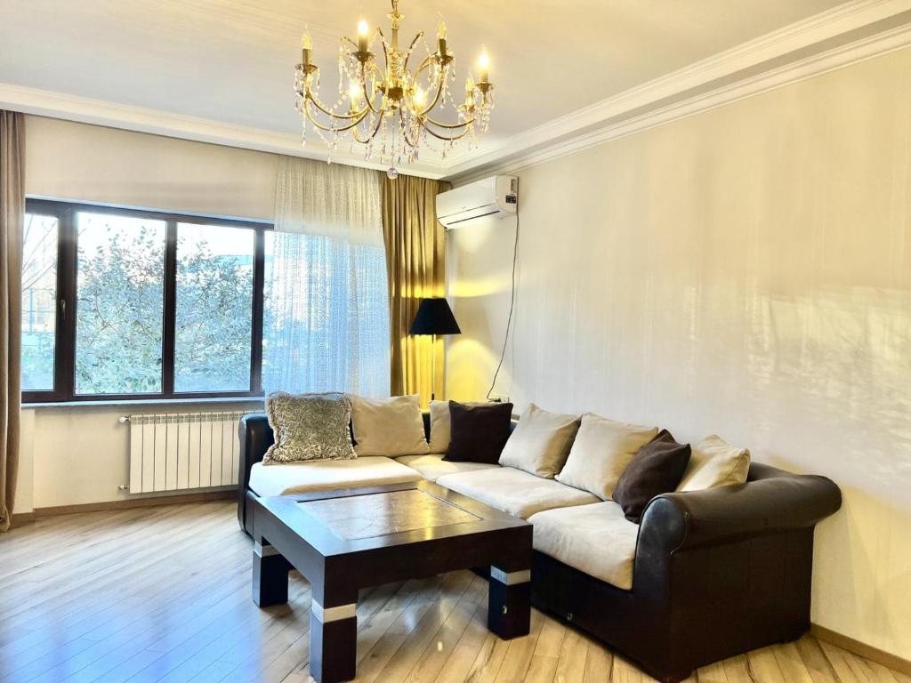 Posezení v ubytování Villa in Tbilisi