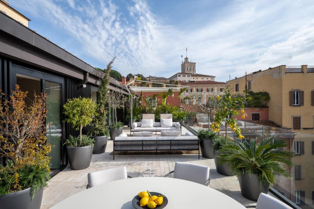 
Three Bedroom Penthouse with Big Terrace
