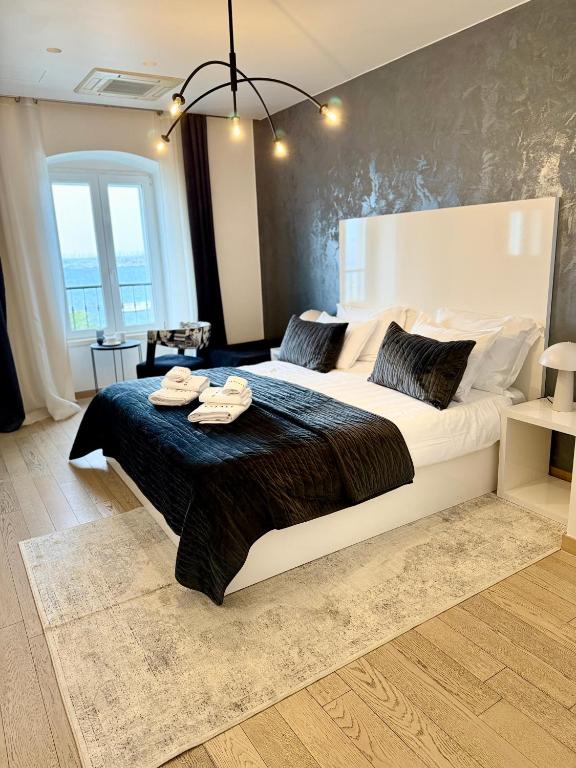 Postel nebo postele na pokoji v ubytování B&B Skyfall