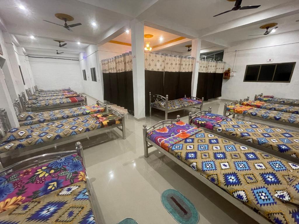 Istumisnurk majutusasutuses Maa Janki Dormitory