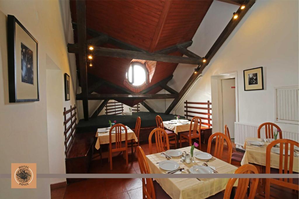 Posezení v ubytování Hotel Főnix