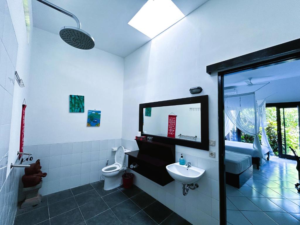 Koupelna v ubytování Ambary Ubud - Villas With Workspaces, Ideal For Groups