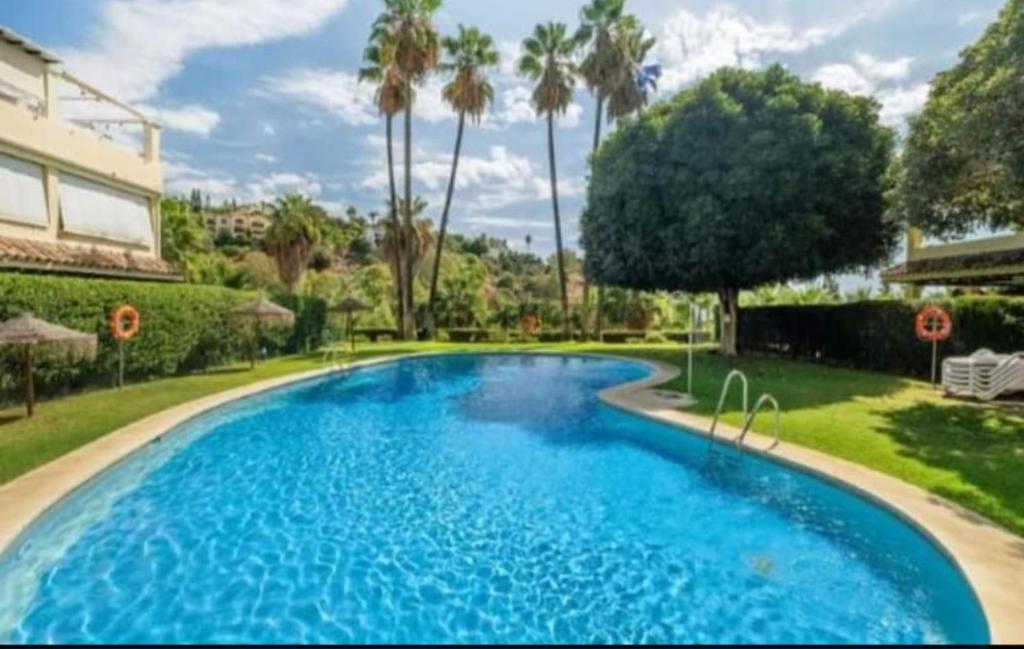 Bazén v ubytovaní Confortable Apartment with amazing views in Marbella alebo v jeho blízkosti