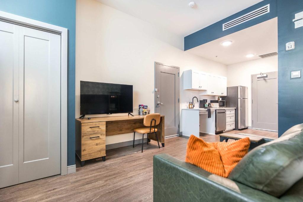 Køkken eller tekøkken på Stay & Explore ADA-Friendly Downtown Getaway