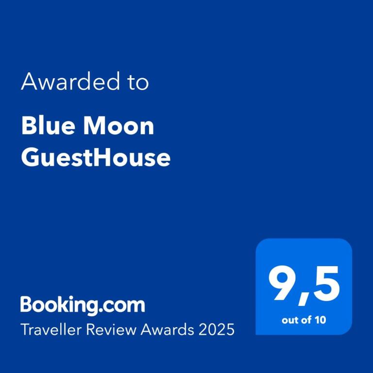 Blue Moon Guesthouse - 9
