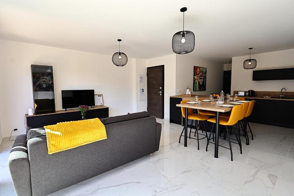A Serenita - T4 moderne - Terrasse & calme à Bonifacio