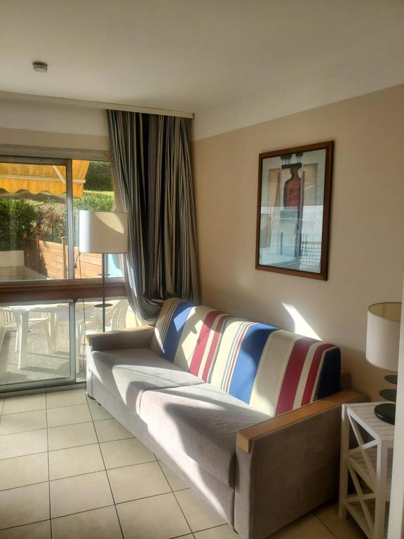 Photo de la galerie de l'établissement Heliotel, à Saint-Laurent-du-Var