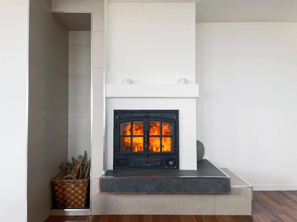 Φωτογραφία από το άλμπουμ του Fireplace 4 Bedrooms 1500 M σε Penhas da Saude