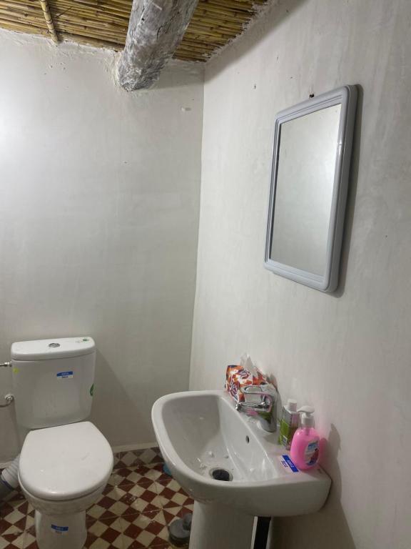 Koupelna v ubytování Maison d'hotes oued el Makhazine chez Bilal