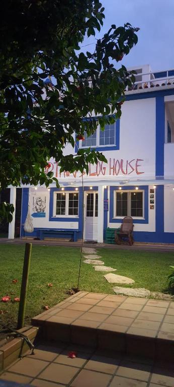 Budova, kde se hostel nachází