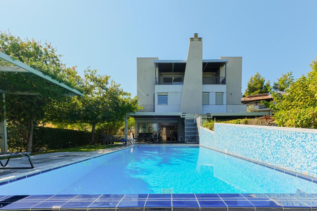 Piscina di Deluxe Chrousso Pool Villa o nelle vicinanze