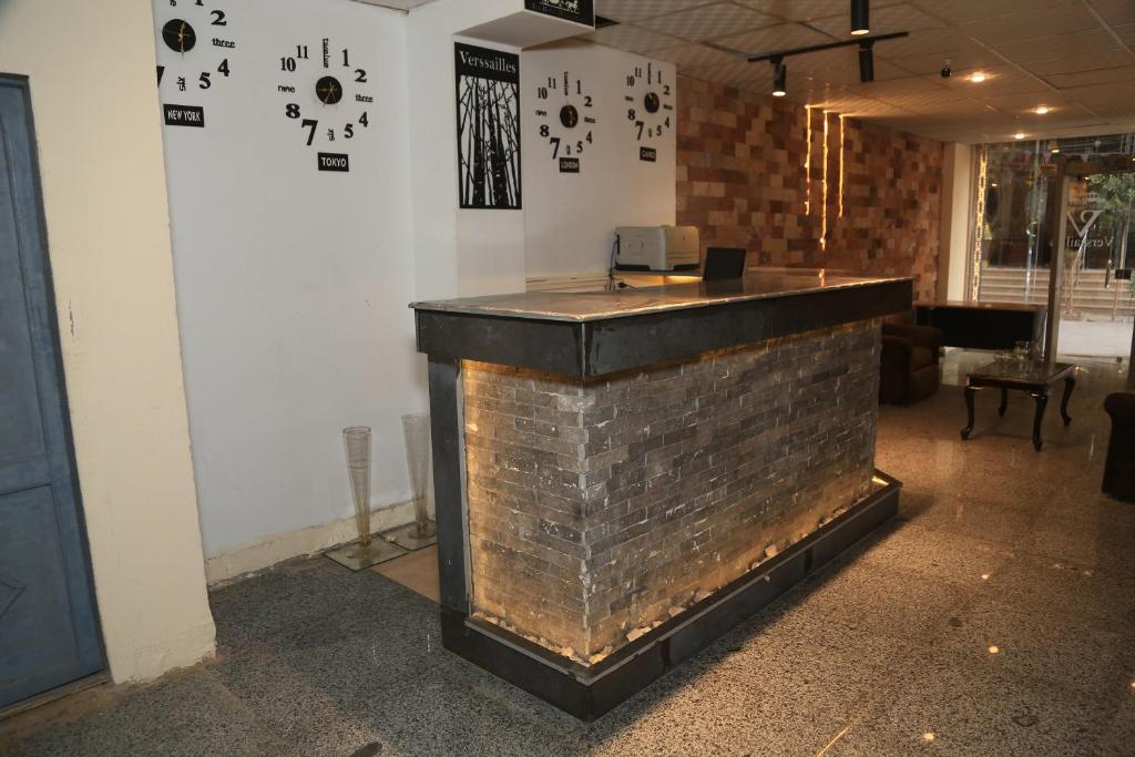 Lounge nebo bar v ubytování verssailles pyramids hotel