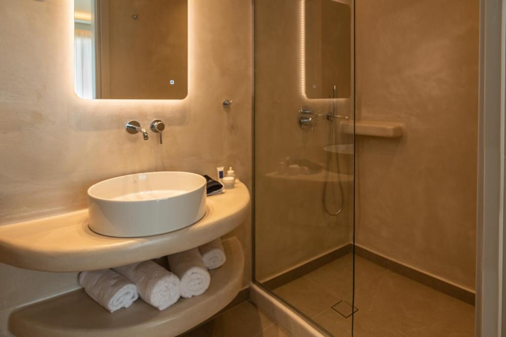 Koupelna v ubytování Depalyma Suites