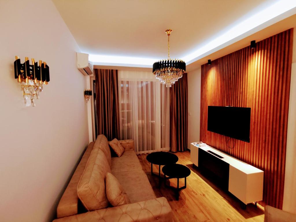 Et tv og/eller underholdning på O&S Luxury Apartment by the Ohrid lake