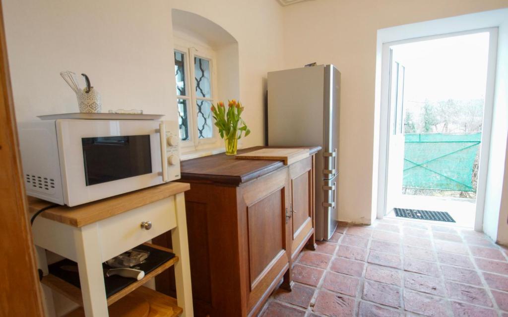 Kuchyň nebo kuchyňský kout v ubytování Ferienwohnungen Villa Winkler