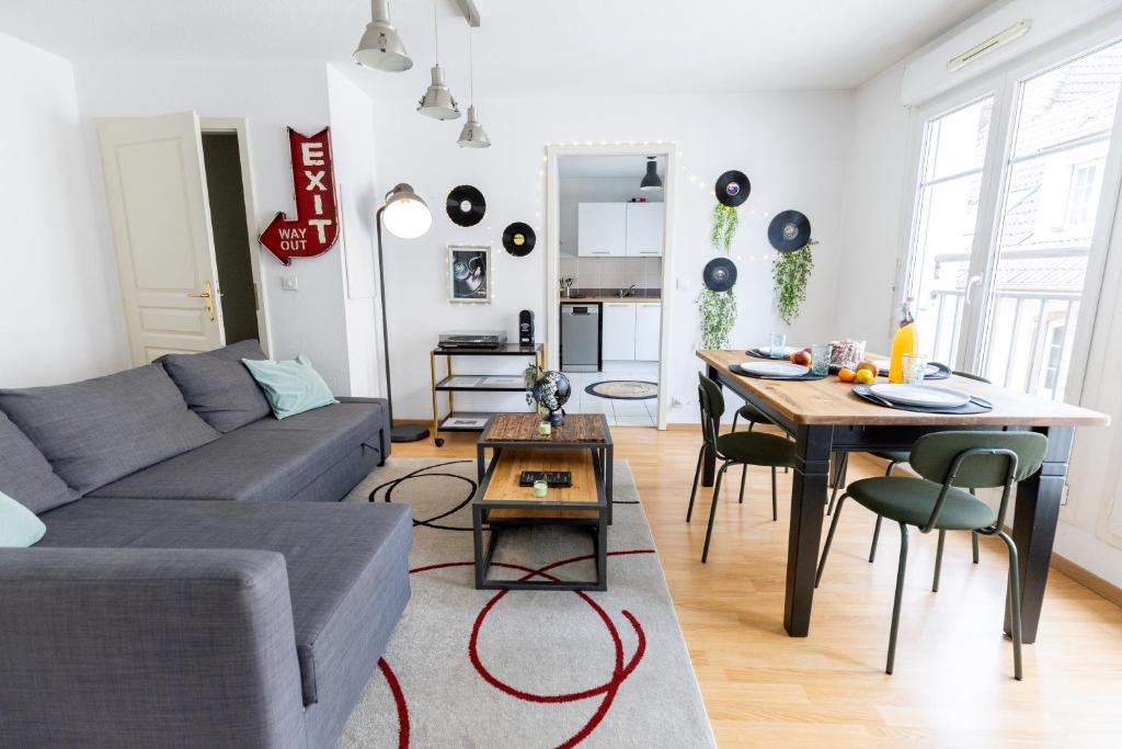 Theatre 27 Logement Hyper Centre Mulhouse Parking – photo 9