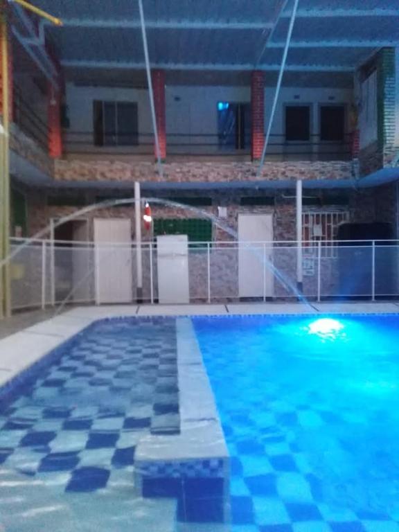 Bazén v ubytování Hotel escorpion nebo v jeho okolí