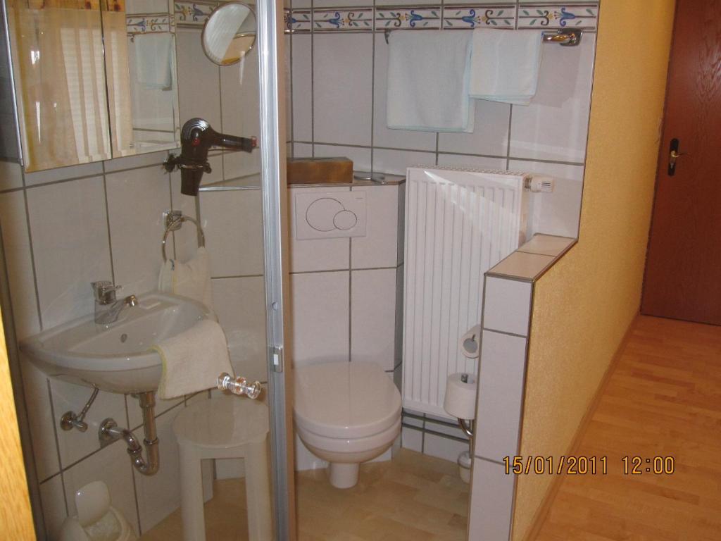 Koupelna v ubytování Hotel zum Friedl