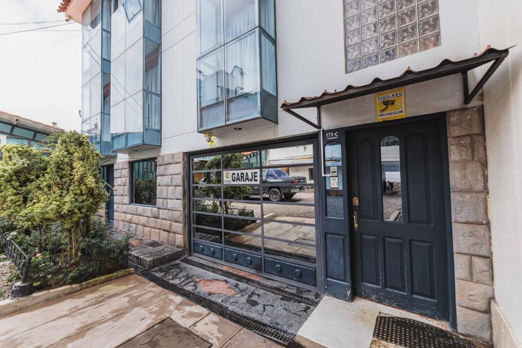 Budova, kde se aparthotel nachází