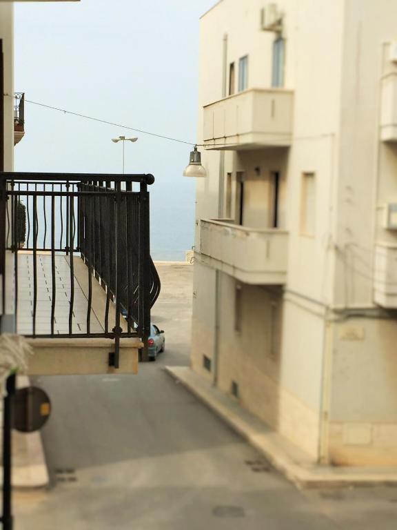 A balcony or terrace at Profumo d'aMARE