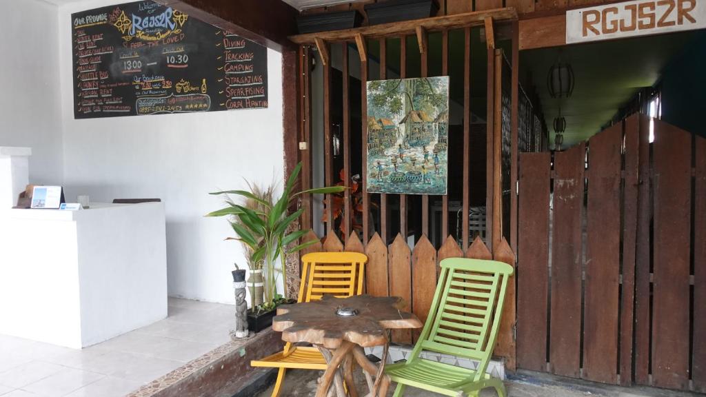 Fotografie z fotogalerie ubytování RGJS2r Hostel KARIMUNJAWA v destinaci Karimunjawa