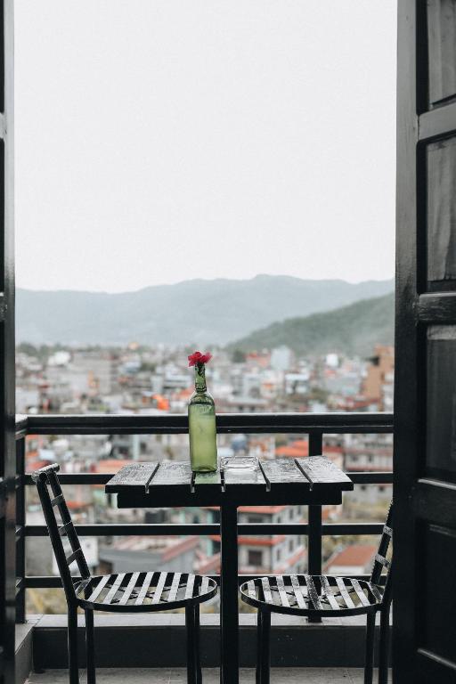 Un balcón o terraza en Hotel Tourist Residency