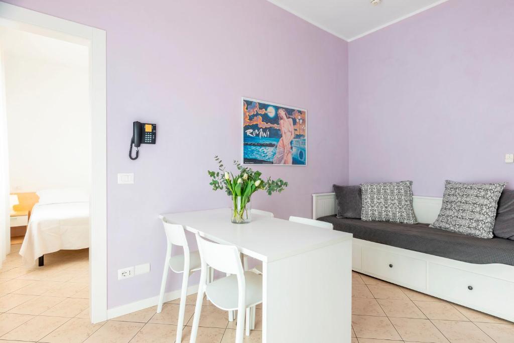 Residence Hotel Le Stelle - Apartment With Balcony