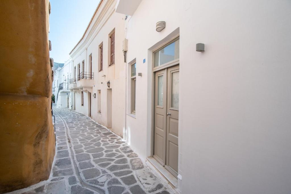 The quiet corner of Skopa Street