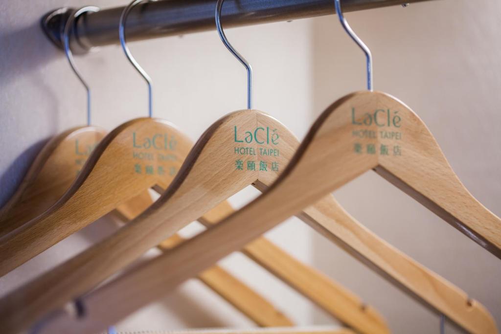 Certifikát, hodnocení, plakát nebo jiný dokument vystavený v ubytování Lacle Hotel-Luzhou Taipei