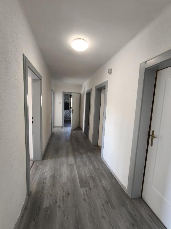 Fotografie z fotogalerie ubytování Quaint Room in Modern Flat v destinaci Innsbruck