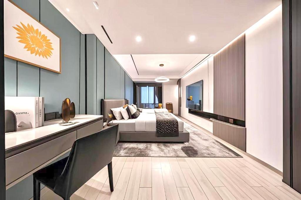 Postel nebo postele na pokoji v ubytování 和樾 City View Hotel - Guangzhou Taikoo Hui Zhujiang New Town Tianhe Sports Cente-Canton Fair
