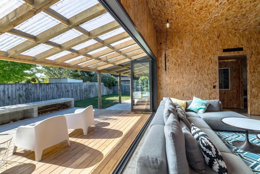 Quirky & Cool on Cork - Resim 19