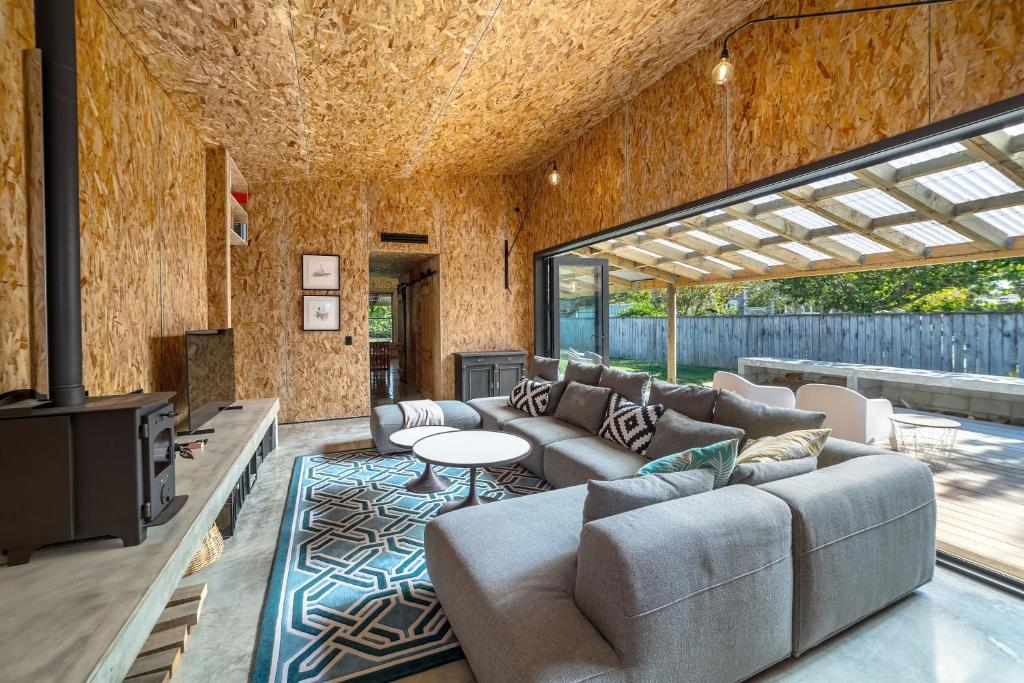 Quirky & Cool on Cork - Resim 18