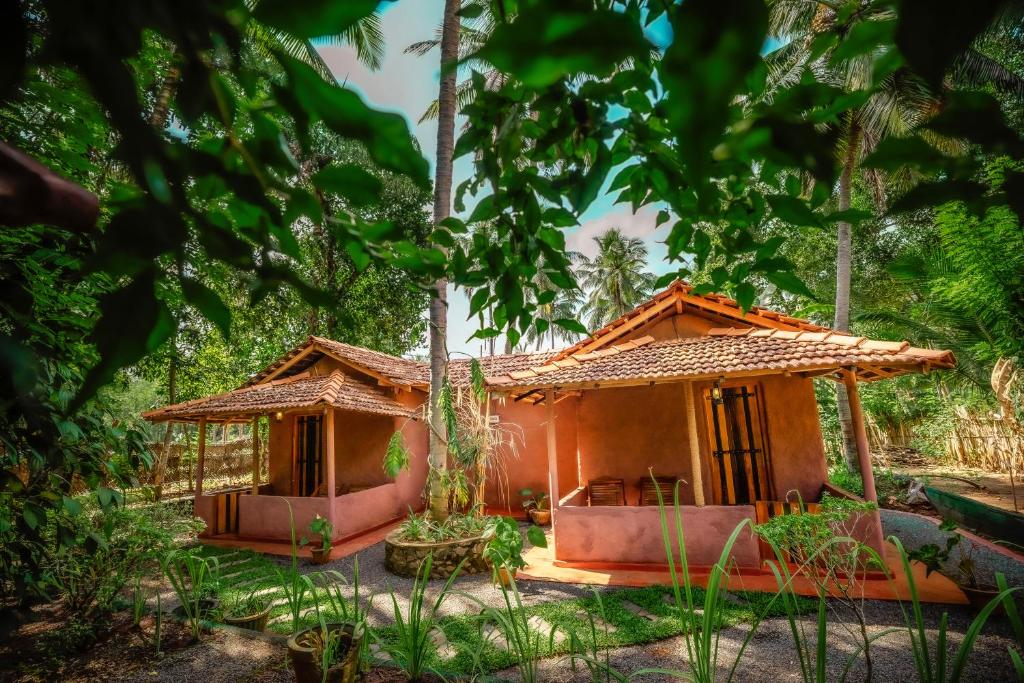 Zahrada ubytování Little Cabanas Udawalawe
