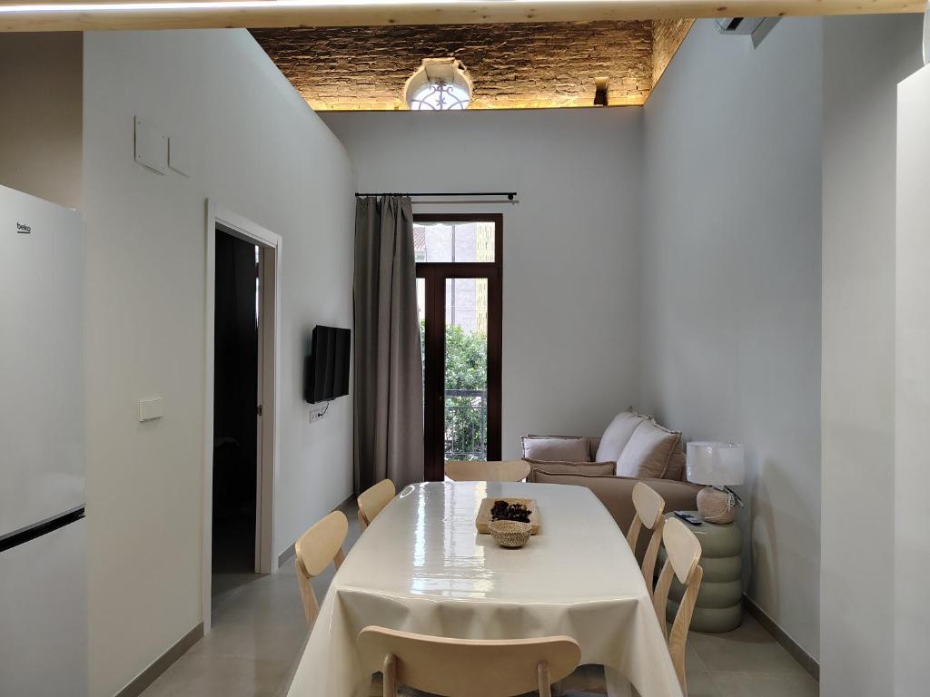 Mandarina Suites - Unique apartments in Valencia