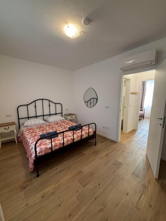 Postel nebo postele na pokoji v ubytování MARIS Apartments & Bedrooms