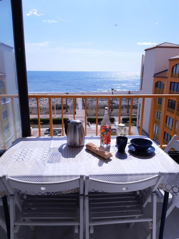 Balkón alebo terasa v ubytovaní Bella vista ,accès direct plage, front de mer, vue mer panoramique