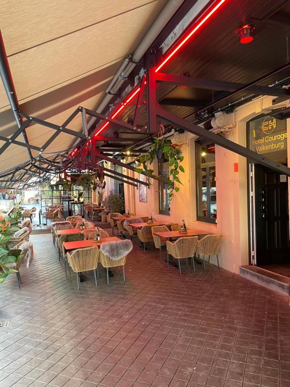 Hotel Courage Valkenburg - Resim 4