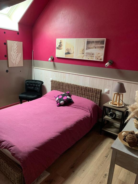 Postel nebo postele na pokoji v ubytování Gite de la Huberderie