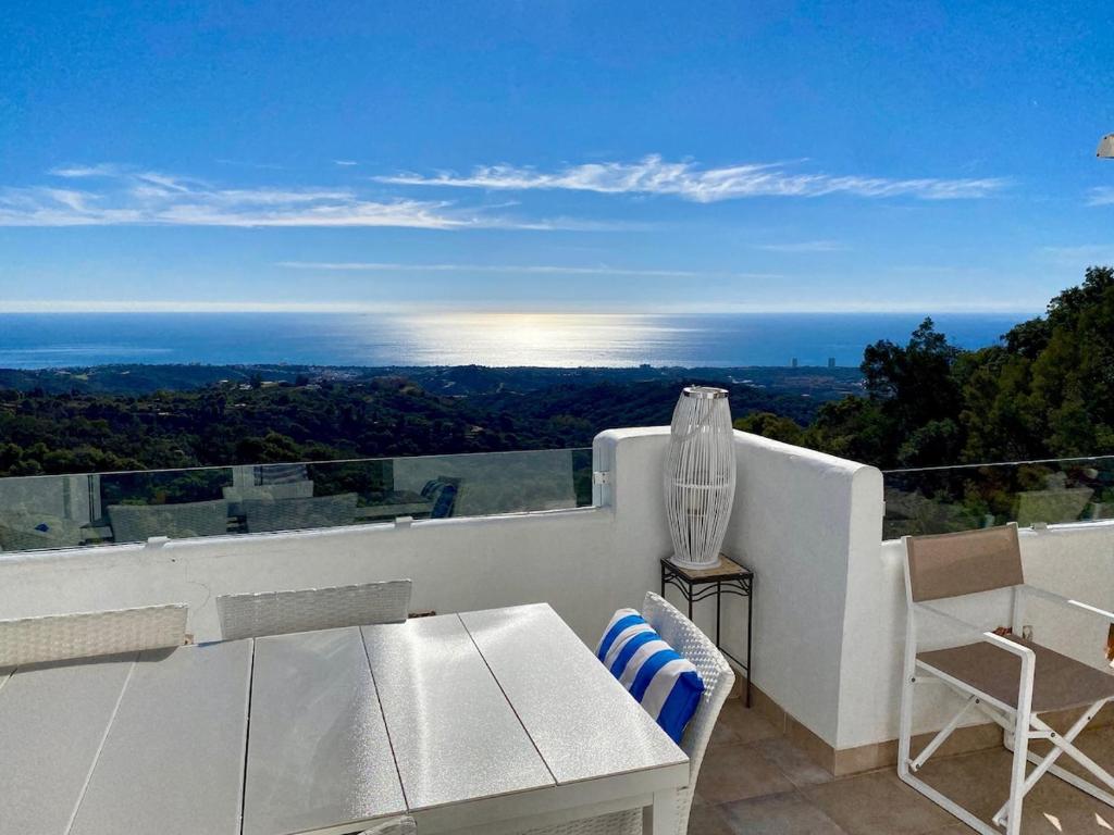Spectacular sea view La Mairena